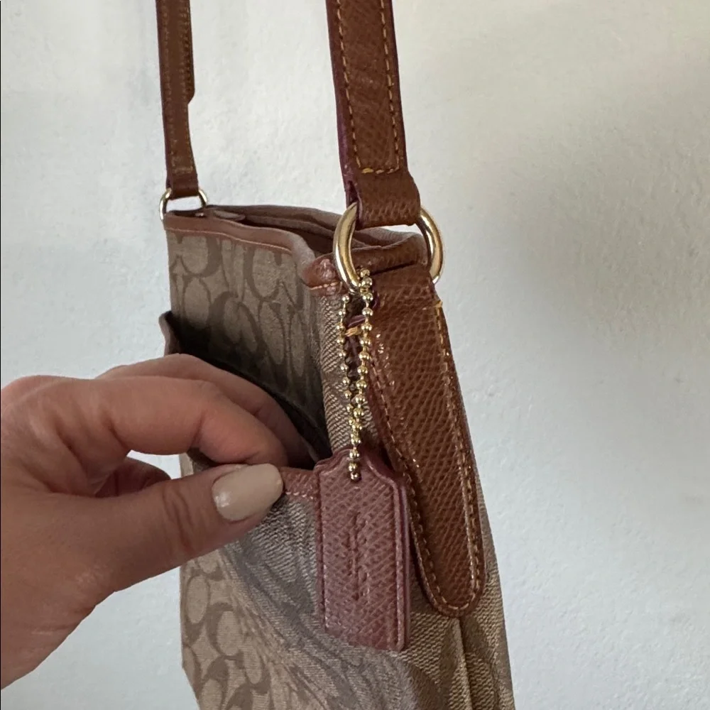 Coach Signature File Crossbody‎ Bag